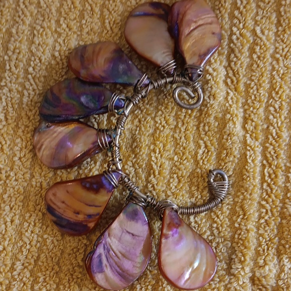 Shell ear cuffs - Picture 2 of 4